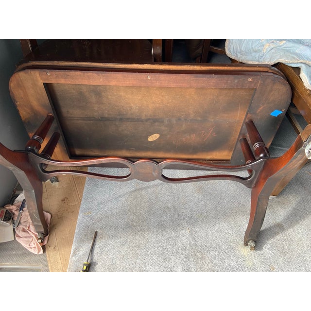 Weiman Antique Leather Top Federal Style Mahogany Hollywood Regency Coffee Table For Sale - Image 4 of 12