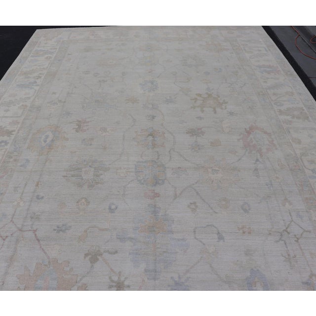 Early 21st Century Large Modern Oushak Rug in Soft Gray With Faded Pastel Motifs and Subtle Design For Sale - Image 5 of 15