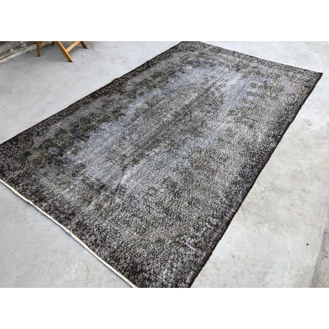 Turkish 1960s Vintage Turkish Handmade Gray Rug For Sale - Image 3 of 11