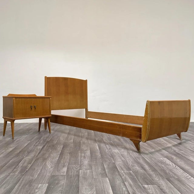 Wood Vintage Single Bed with Nightstand by Gio Ponti, 1950s For Sale - Image 7 of 18