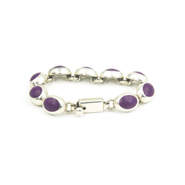 Late 20th Century Late 20th Century Mexican Sugilite Oval Link Sterling Silver Bracelet For Sale - Image 5 of 10