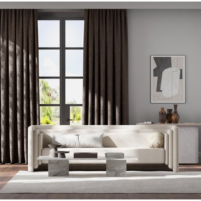 The fluid movements of this plush cotton velvet are inspired by the rhythm of our favourite songs. With a very subtle...