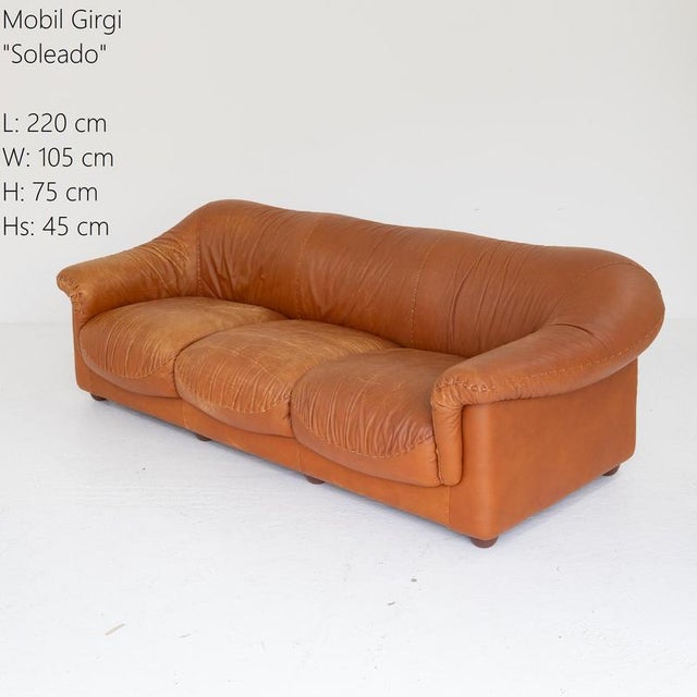 Soleado 3-seater sofa, produced by Mobilgirgi in the 1970s. An emblematic piece of mid-century Italian design, prized for...