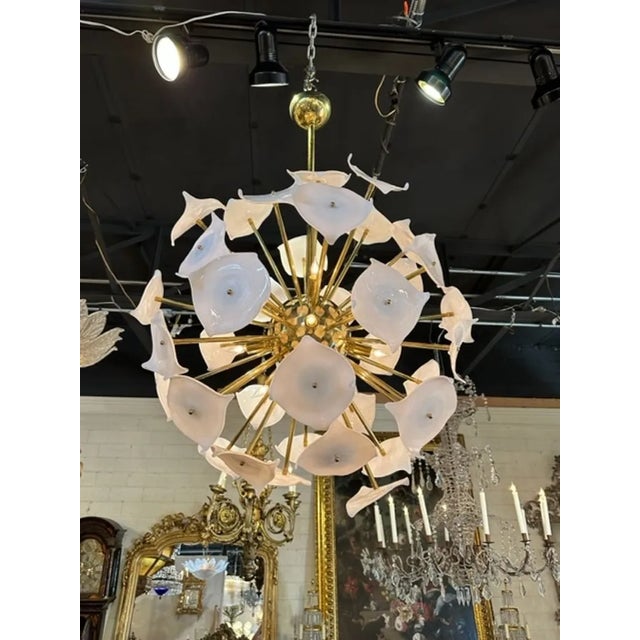 Modern Murano Glass and Brass Sputnik Chandelier For Sale - Image 3 of 7