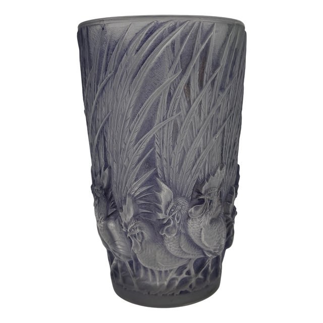 Roosters and Feathers Vase by R. Lalique, 1928 For Sale