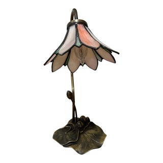 Vintage Lily of the Valley Tiffany Style Stained Glass Flower Table Lamp For Sale