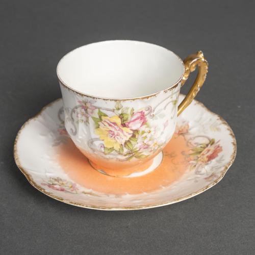 Antique Porcelain Tea Service from Limoges, 1900s For Sale - Image 4 of 9