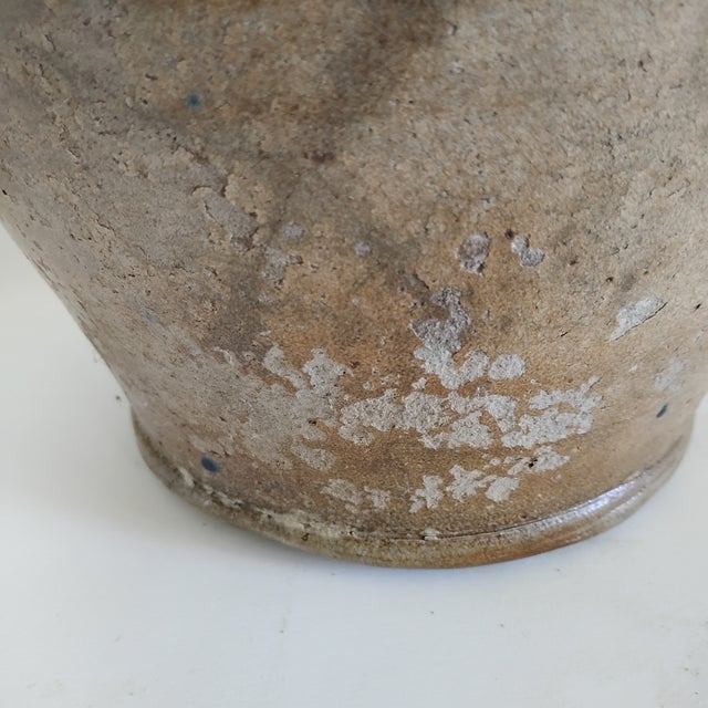 Antique Late 19th Century New England 2 Gal Churn With Cobalt Blue Tulips For Sale - Image 13 of 17