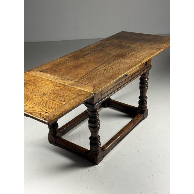 English Extendable Table, 1700 For Sale - Image 9 of 18