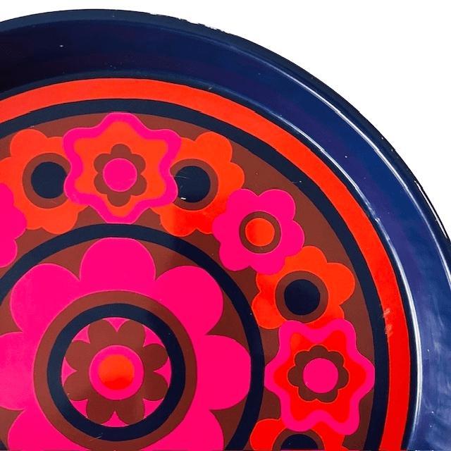 1960s Vintage Pop Art Tray by Ian Logan, 1960s For Sale - Image 5 of 9