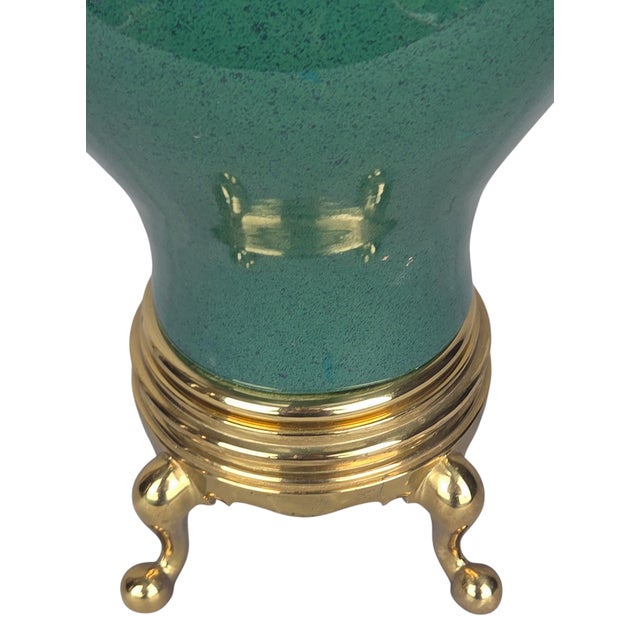 Metal 1980s Style Hollywood Regency Emerald Green Ceramic Table Lamp on Brass Ball-and-Claw Base For Sale - Image 7 of 18