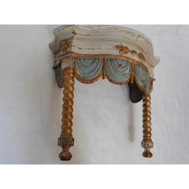 Pair of 19th Century Italian Painted & Parcel Gilt Consoles by Mla For Sale In Los Angeles - Image 6 of 18