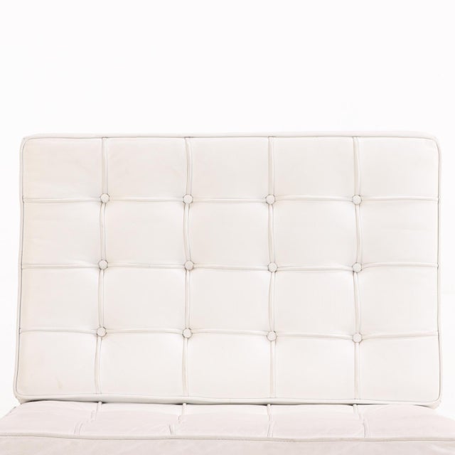White Pair of Attributed Knoll International Barcelona Chairs With Matching Ottomans, C. 1988. For Sale - Image 8 of 10