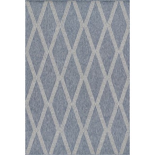 Momeni Contemporary Indoor/Outdoor Hampton Inlet Rug in Blue, 9' x 12' For Sale