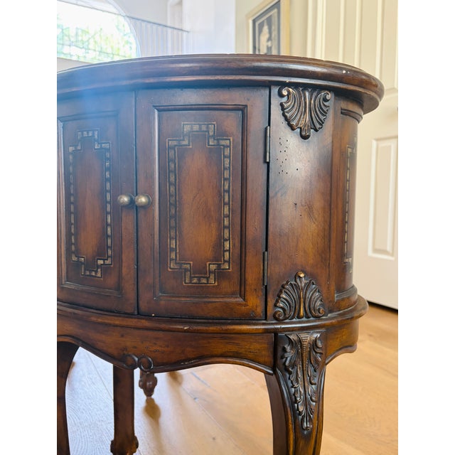 1940s Pair of 1940s Hooker Furniture Seven Seas Oval Drum Accent Cabinet Side Tables For Sale - Image 5 of 15