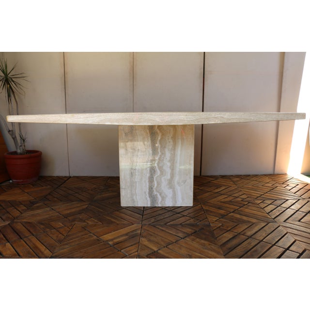 Postmodern 1980s Mid-Century Italian Postmodern Beige Marble Dining Table For Sale - Image 3 of 18