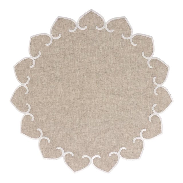VIETRI Tessuti Natural Round Placemats with White Stitching - Set of 4 For Sale