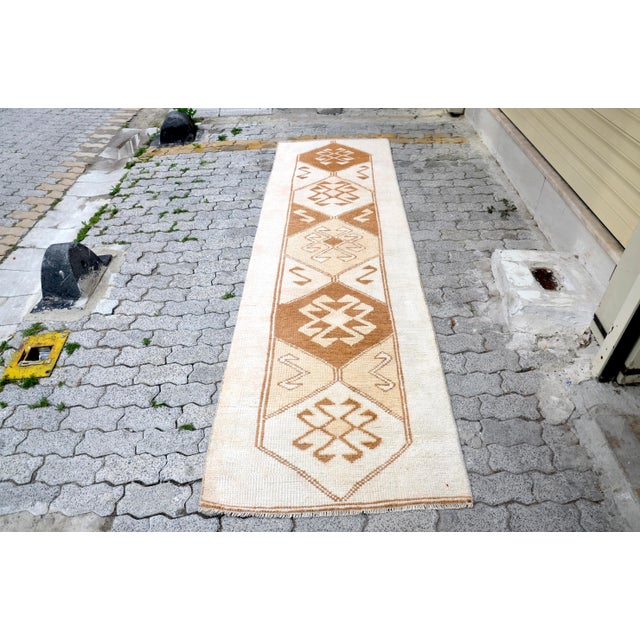 Madallion Turkish White Floor Rug For Sale - Image 11 of 11
