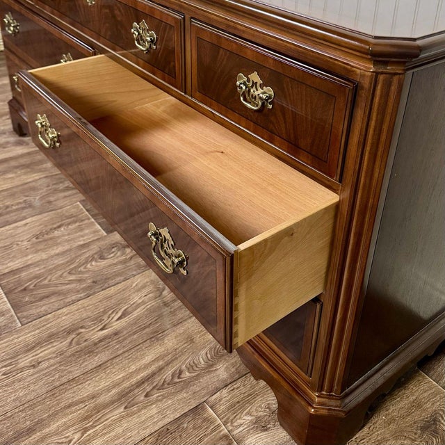 Wood Vintage Drexel Heritage Chippendale Flame Mahogany Lowboy Dresser For Sale - Image 7 of 15