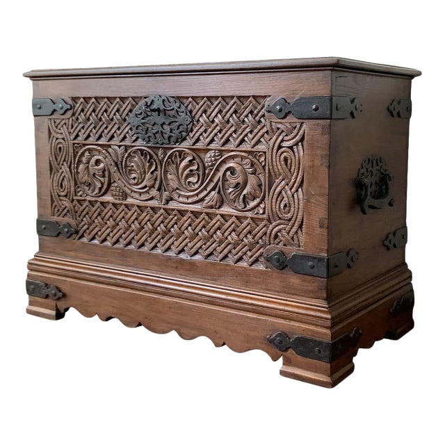 17th Century 17th Century Spanish Baroque Savoy Hand Carved Chest Trunk For Sale