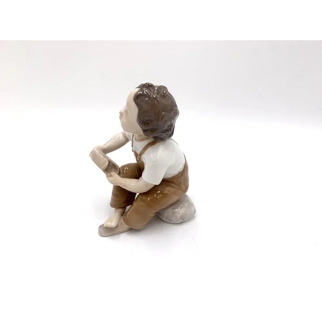 Bing & Grondahl Porcelain Figurine of a Boy from Bing & Grondahl, Denmark, 1950s / 1960s For Sale - Image 4 of 8