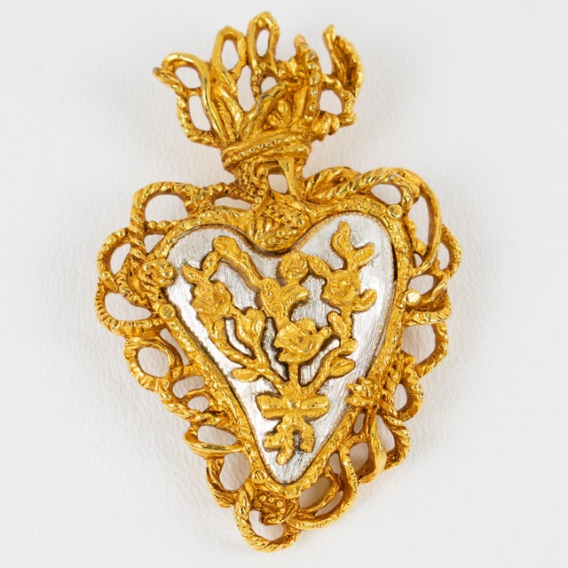 Christian Lacroix Christian Lacroix Gilt Metal Ex-Voto Brooch Limited Edition Noel 1997 For Sale - Image 4 of 7