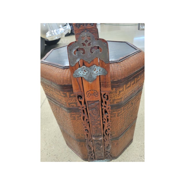 Antique 19th Century Chinese Octagonal 3-Tier Wicker & Lacquer Wedding Basket For Sale In Milwaukee - Image 6 of 8