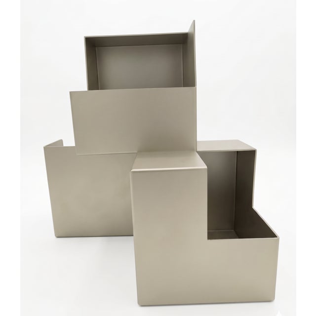 Gray Kevin Ayers Vase by Dario Nasuti For Sale - Image 8 of 9
