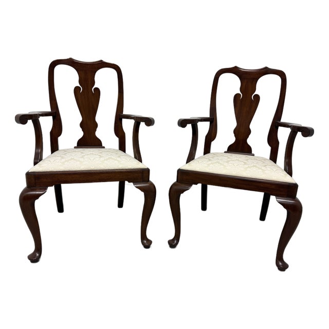 Henkel Harris 110a 29 Solid Mahogany Queen Anne Dining Armchairs - Pair For Sale