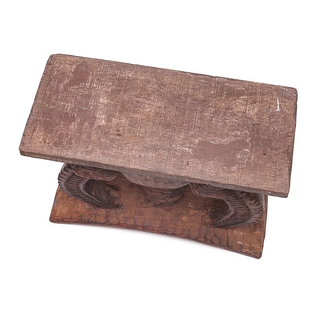 Ashanti ceremonial seat. Carved with a single room (monoxyle). Seat height: 31 cm Ghana Circa 1950