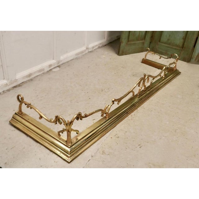 Late 19th Century Very Pretty Victorian Art Nouveau Brass Fender, 1880 For Sale - Image 5 of 6