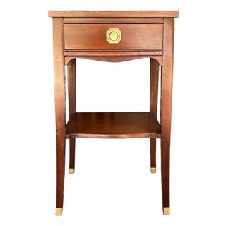 Vintage Federal Mahogany Nightstand | Luxury Bedside Table | Accent Table For Sale