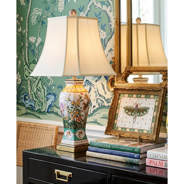 Metal Vintage Style Famille Rose Chinoiserie Porcelain Table Lamp For Sale - Image 7 of 8