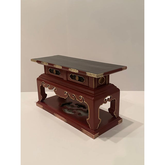 1920s Chinese Red & Black Lacquer Altar Table For Sale - Image 5 of 10