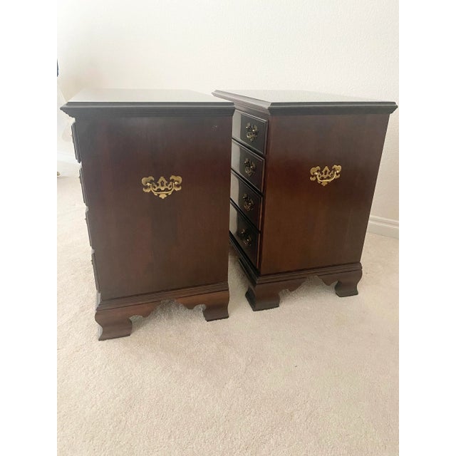 Wood Ethan Allen Georgian Court Cherry Exquisite Pair of Bedside Chests Late 20th Century Excellent Condition For Sale - Image 7 of 10