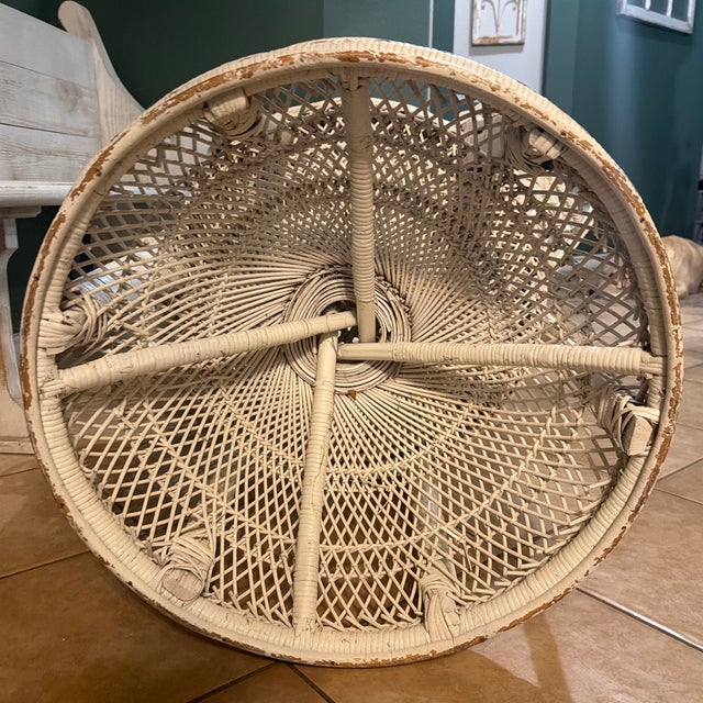 Authentic Vintage ‘Emmanuelle' Peacock Chair 1960s-1970s Mid Century For Sale - Image 10 of 11
