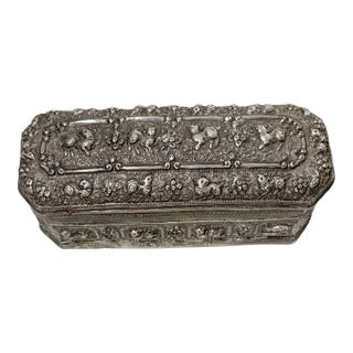 Antique 19th Century Sterling Silver Indian Repousse Tooled Betel Casket Box Jar For Sale