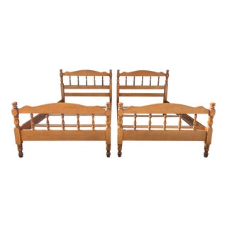 Vintage Maple Twin Beds- a Pair For Sale