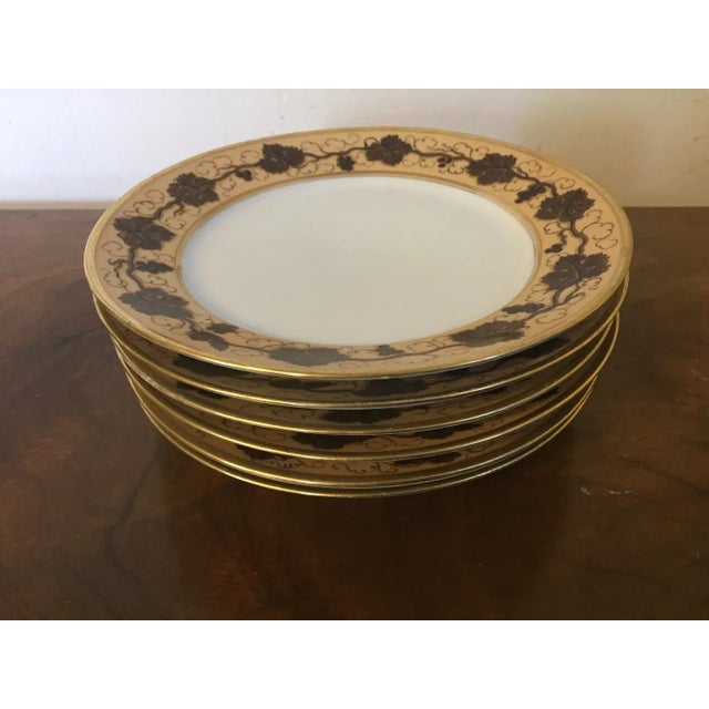 1825 Antique Paris Porcelain Plates in the Pochet-Deroche Vintage Pattern - Set of 6 For Sale - Image 9 of 13