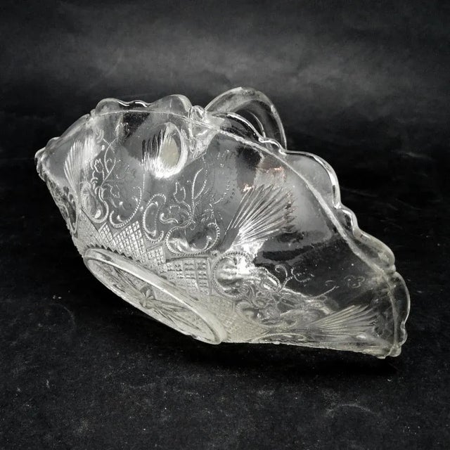 Art Nouveau Basket from Ząbkowice Glassworks, Poland, 1930s, in Very Good conditions. Designed 1920 to 1949 I have...