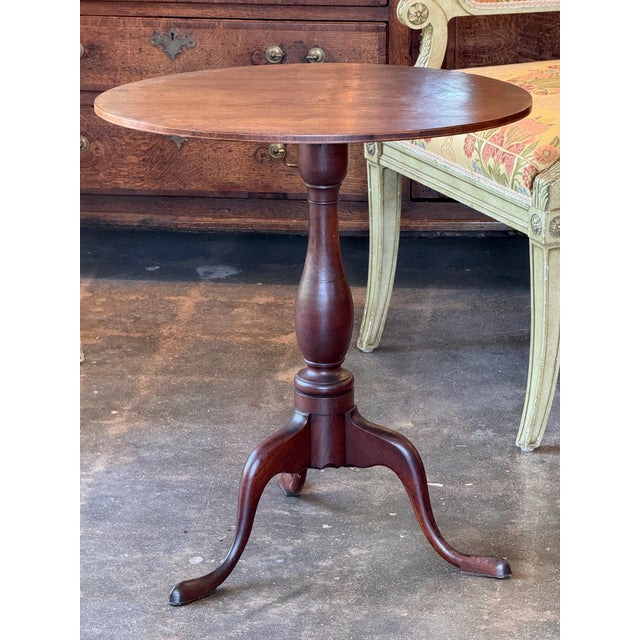 Traditional 19th Century Oval Tilt-Top Pedestal Table For Sale - Image 3 of 12