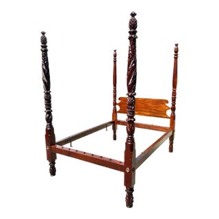 Early 19th Century Federal Mahogany Full Size Pineapple & Acanthus Leaf Carved Four Poster Bed For Sale