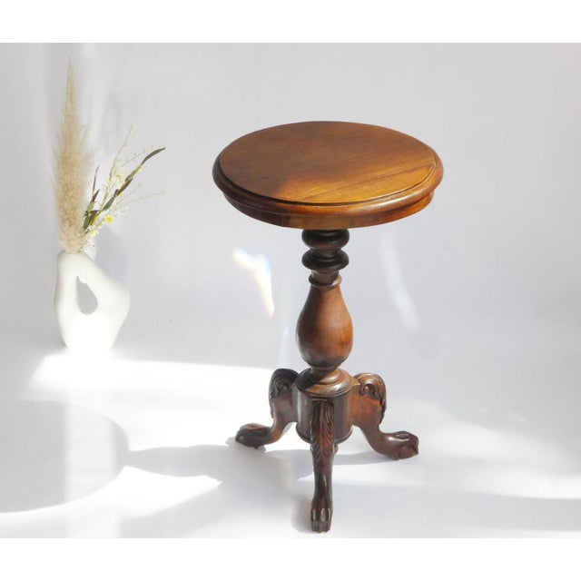Vintage Victorian Round Side Table in Walnut, 1920s For Sale - Image 3 of 9