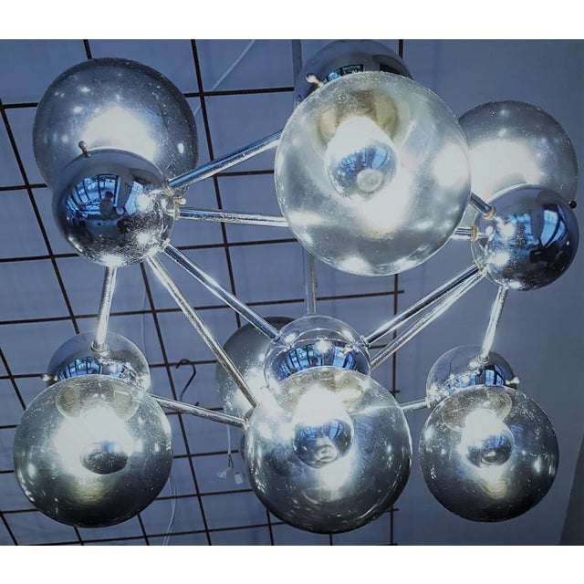 Mid-Century Modern Italian Atomic Ceiling Lamp with Murano Bubbles and Chrome Mount, 1960s For Sale - Image 3 of 5