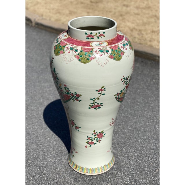 Ceramic Early 20th Century Large Chinese Urn For Sale - Image 7 of 10