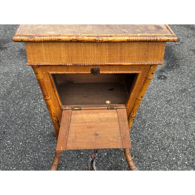 Late 19th Century Wicker Bamboo Side-Table For Sale - Image 6 of 13