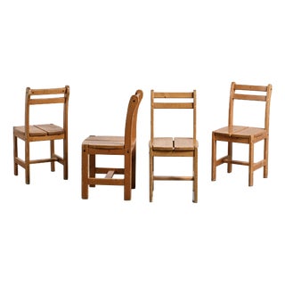 French Pine Chairs, 1970, Set of 4 For Sale