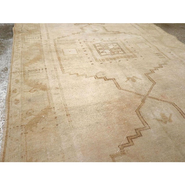 Mid 20th Century Galerie Shabab Collection Mid-20th Century Turkish Anatolian Gallery Rug For Sale - Image 5 of 10