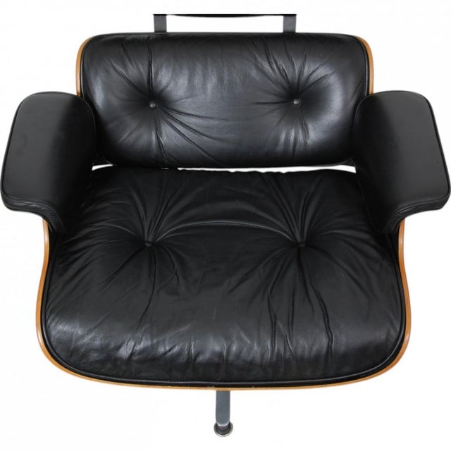 Set of Lounge Chair with Ottoman in Black Leather by Charles Eames, 1980s For Sale - Image 10 of 18