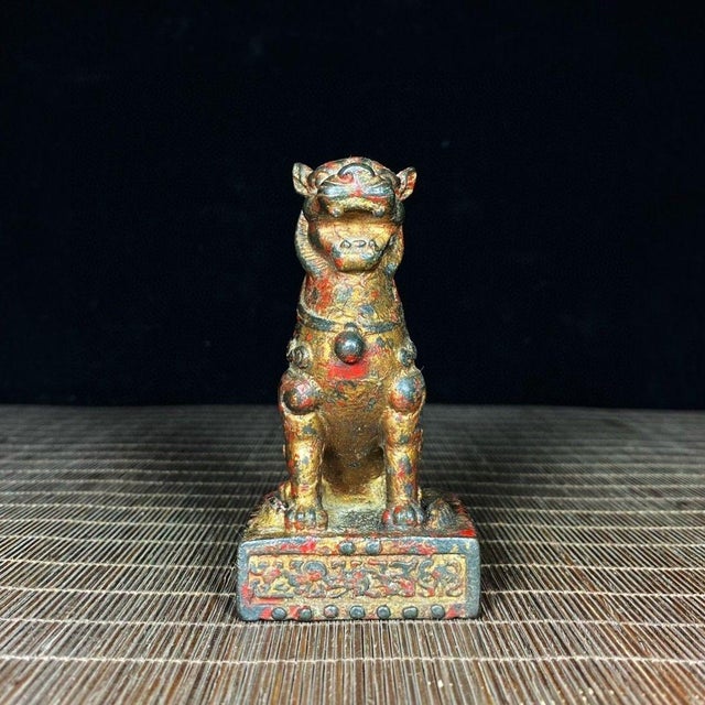 Mid 20th Century Vintage Gilt Bronze Tiger Seal - Bagua Protection Charm For Sale - Image 5 of 9
